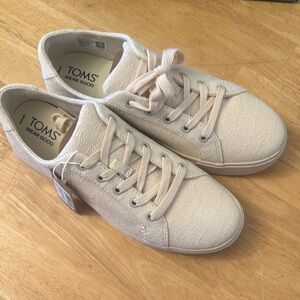 TOMS Natural Canvas Lace-Up Shoes